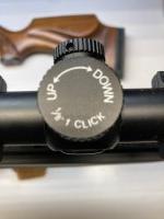 Air Arms S400 classic met benchrest en standaard kolf, compleet met alle toebehoren.