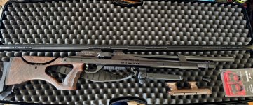 Steyr LG110 HFT Hunting 4.5mm in uitstekende staat, getuned op 11.5 ftlbs. Voor links- en rechtshandige schutters!