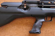 Weihrauch HW100 Bullpup 4,5 mm. PCP geweer (600 mm. loop) incl. foudraal